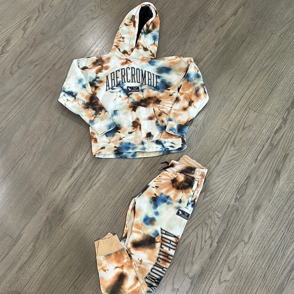 USED ABERCROMBIE SWEATSUIT SOLD AS (FULL SET ONLY KIDS SIZE 11/12 - Picture 2 of 9